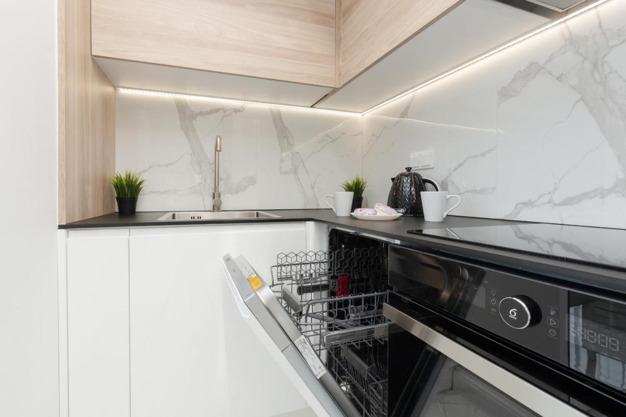 Cosy Apartment On Wola Goleszowska By Noclegi Renters Varşovia Exterior foto